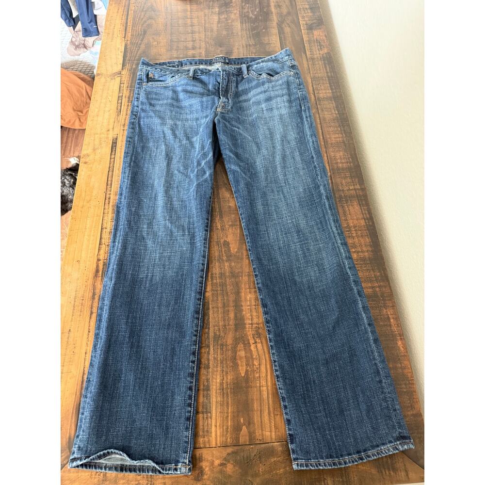 Lucky Brand 361 Vintage Straight are women’s, size 36 / 32.